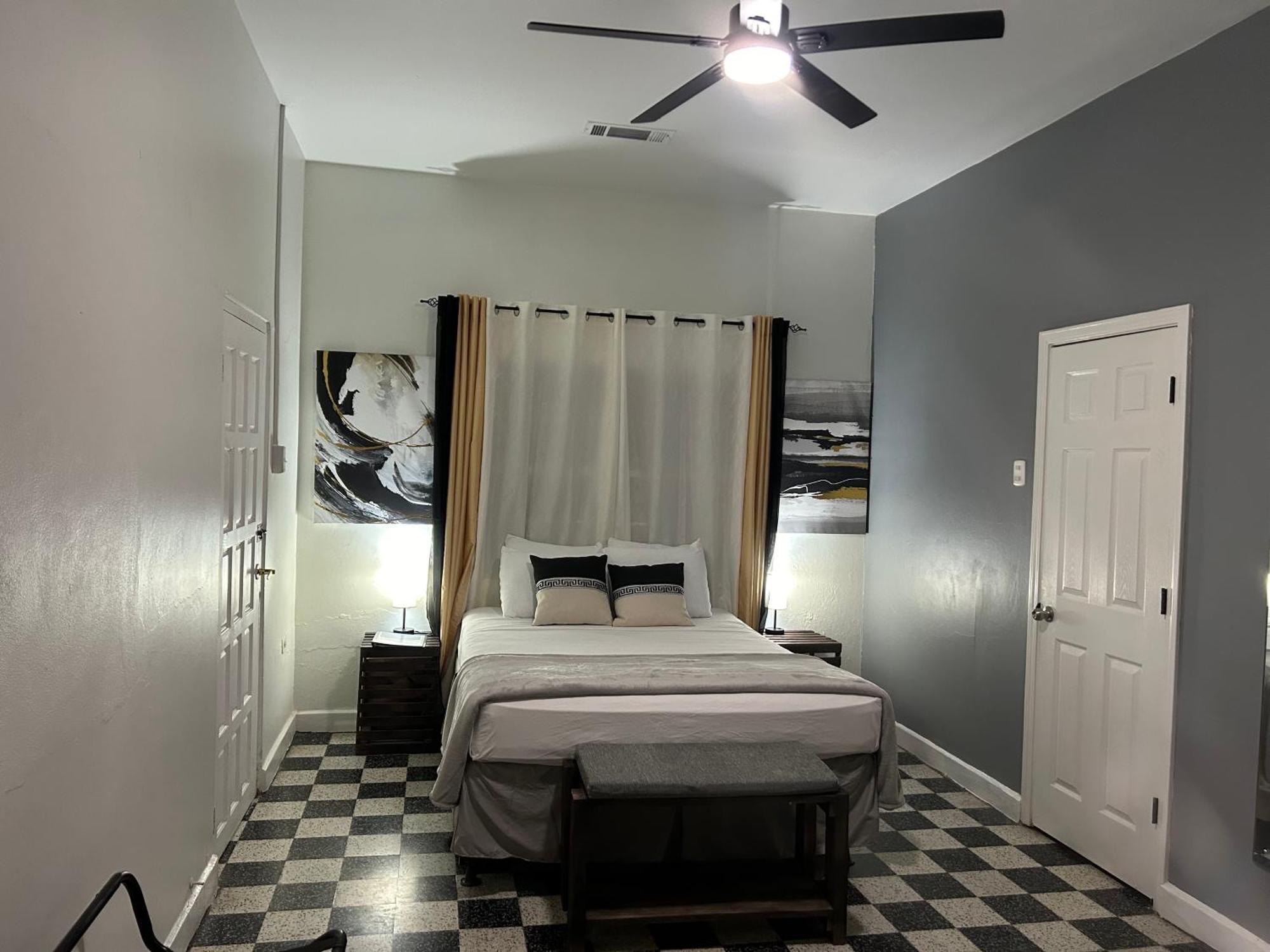 Bed and Breakfast The Royal Nest Trinidad Diego Martin Exterior foto